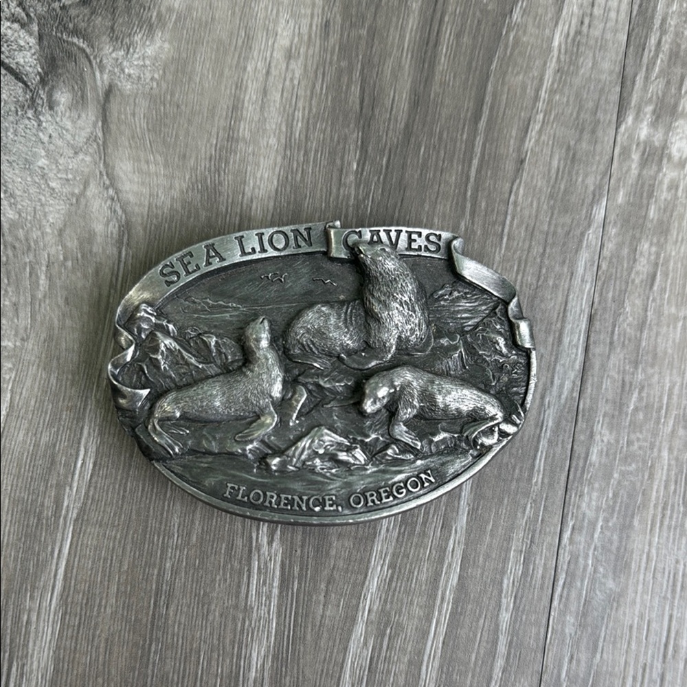 Siskiyou Leather and Buckle Co. Sea Lion belt buckle